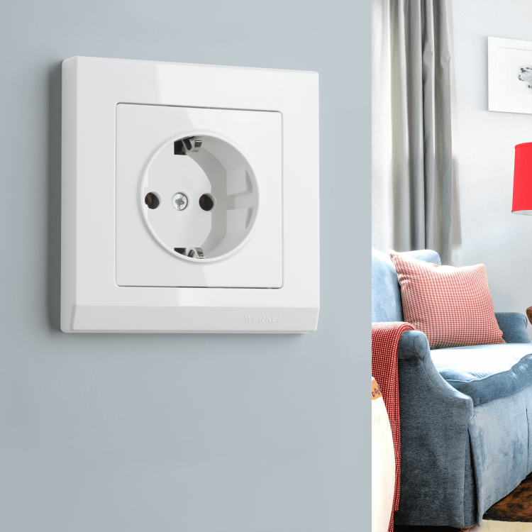 Werkel Розетка с/з W1171001 (WL01-SKG-01-IP20) белая