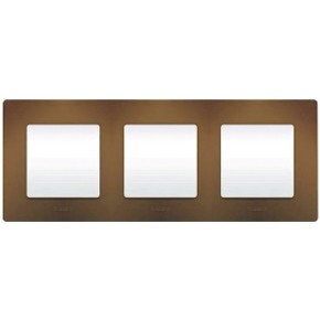Legrand Etika Какао Рамка 3-местная 672573